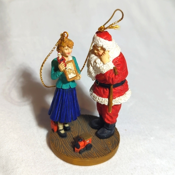 "They'll Never Guess" Ornament, Norman Rockwell's Family Treasures Collection - Picture 1 of 3